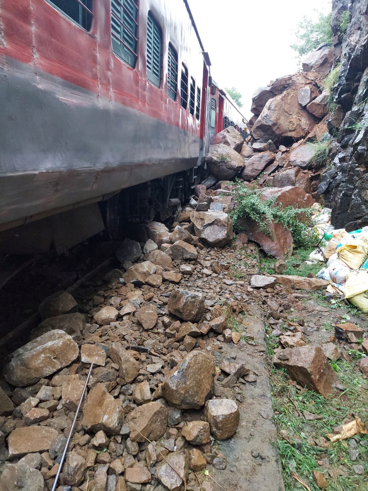 Seven coaches of Bengaluru-bound train derail in TN no casualty reported says Rlys