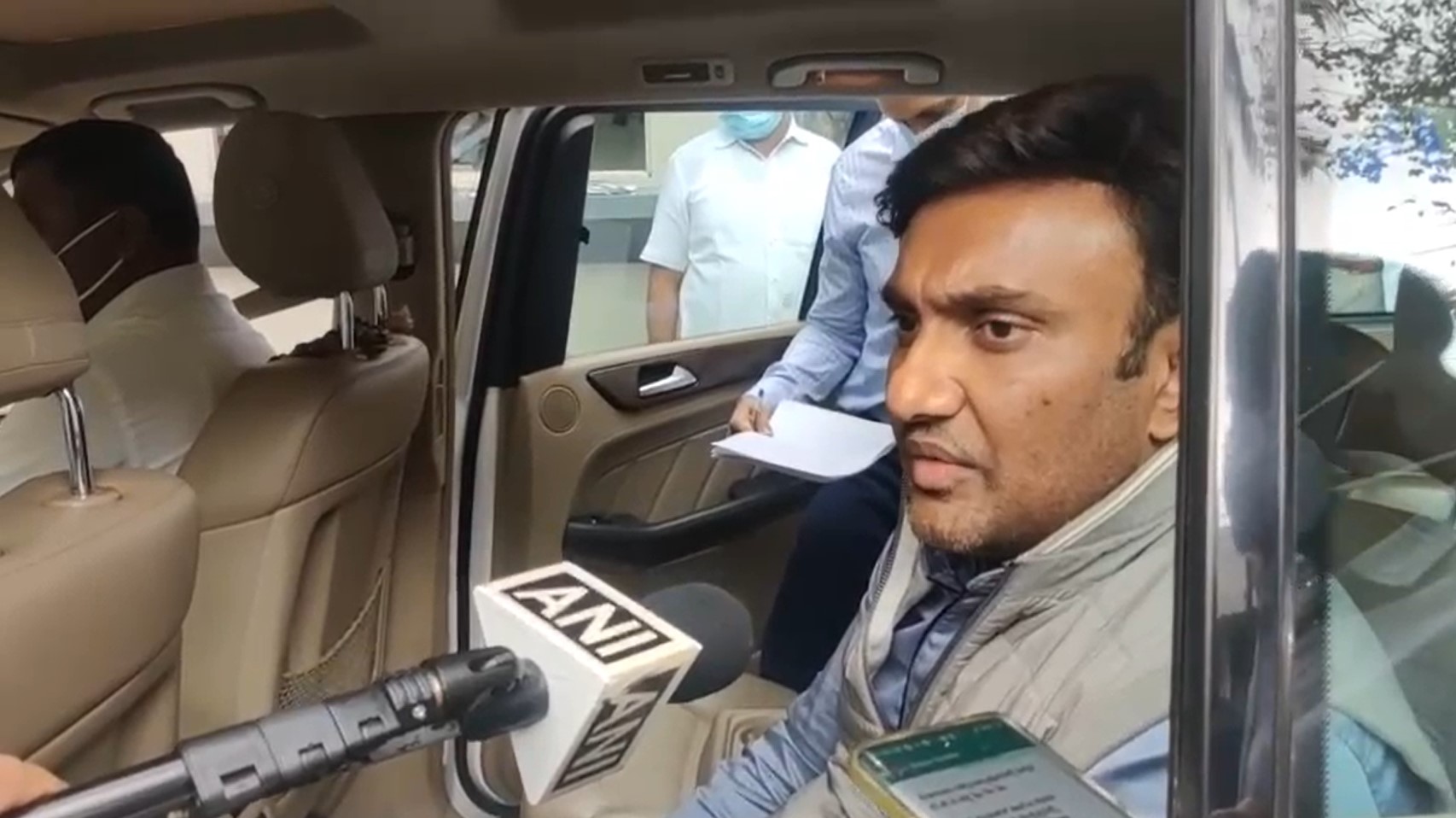 Sample of one person who came from South Africa is different from Delta says Karnataka minister