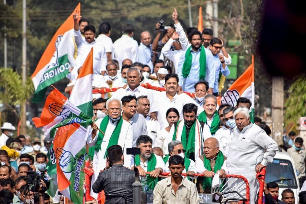 Cong holds tractor rally in Kanataka against BJP's anti-people policies