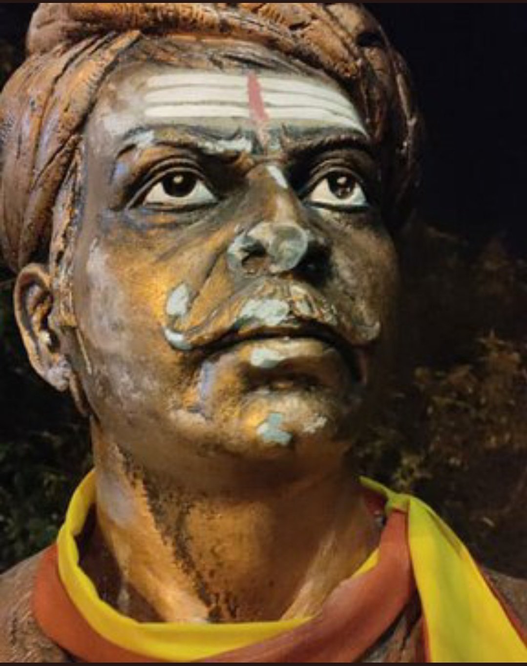 vandals targeted freedom fighter Sangolli Rayanna's statue in Belagavi 