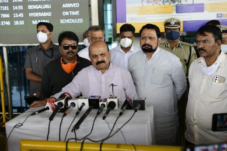 Maharashtra arrivals in Karnataka should have double-dose vaccination and RT-PCR negative certificate