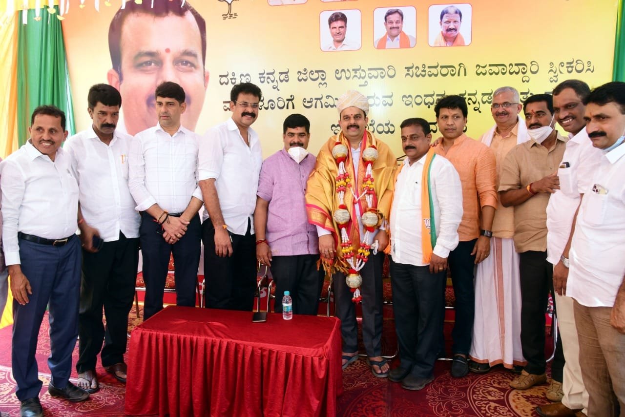 Temples in Karnataka will be provided autonomous status and freed from the control of the government, state Minister for Energy, Kannada and Culture V Sunil Kumar said on Friday.