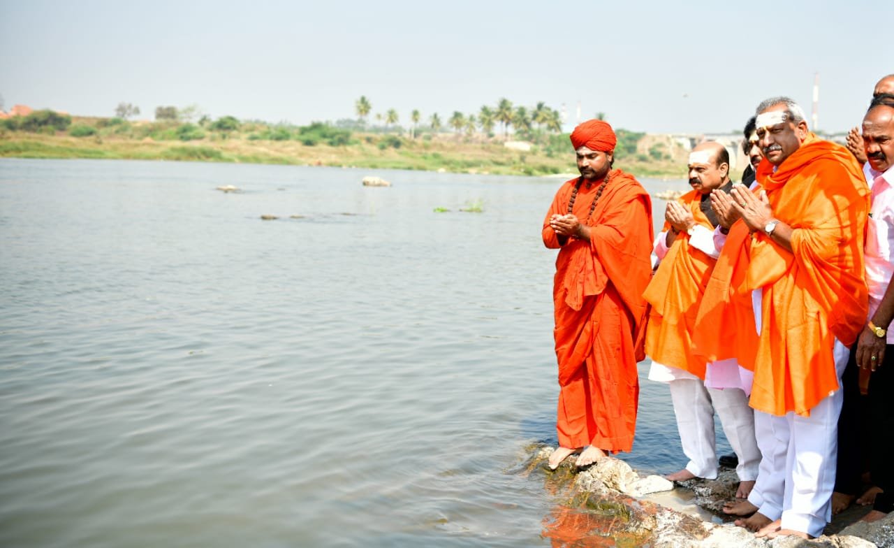 Karnataka CM announces Tungabhadra 'arati' on the lines of Ganga 'arati'