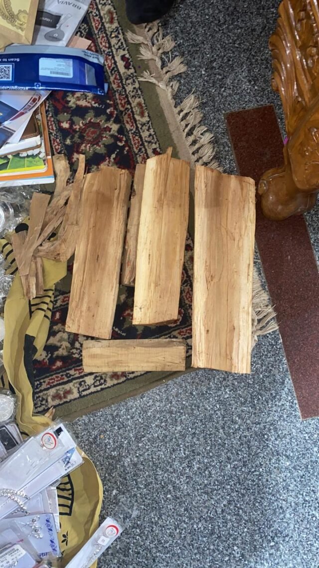 3kg sandalwood found at Shivananda Sharanappa Khedagi RFO Badami