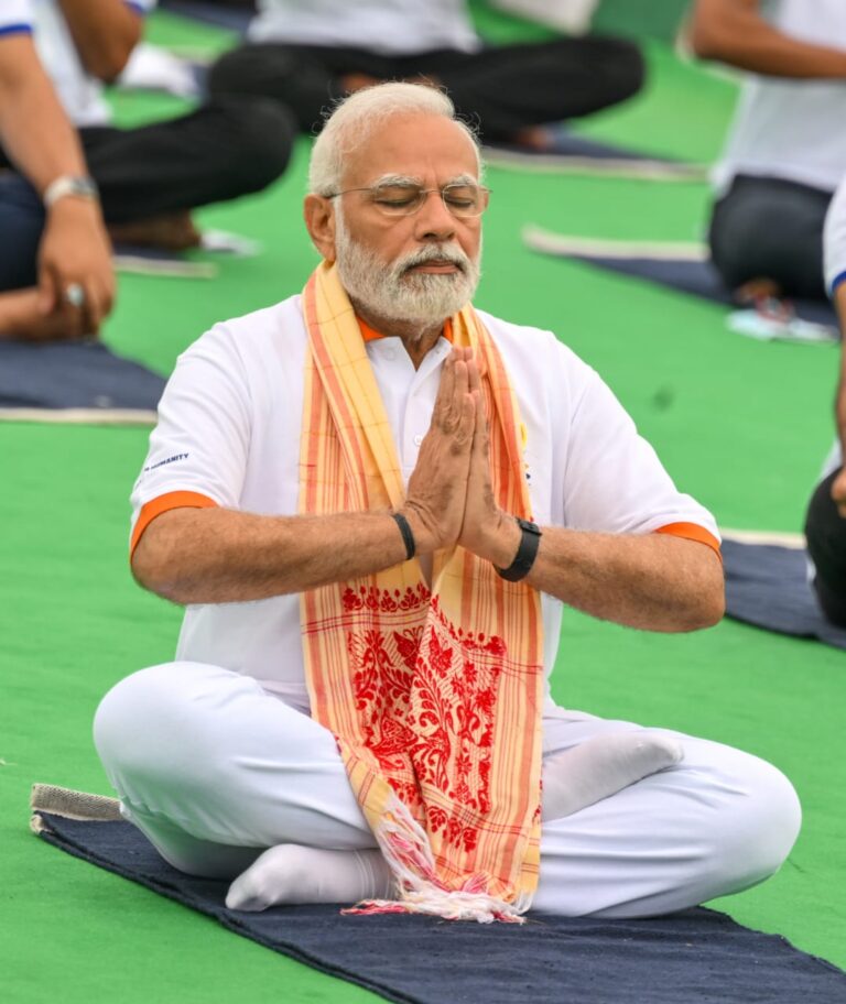 PM Modi performs Yoga in Mysuru