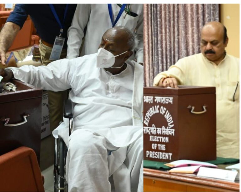 Deve Gowda, Karnataka CM cast vote for Presidential election