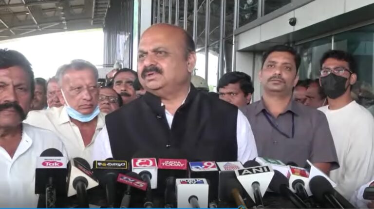 Political parties should behave responsibly without challenging L&O: Bommai