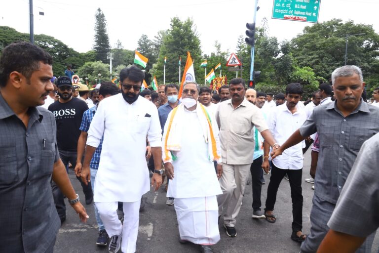 Siddaramaiah questions Bommai on omission of Pandit Nehru from govt I-Day advertisement also seen is Shantinagar MLA N A Haris