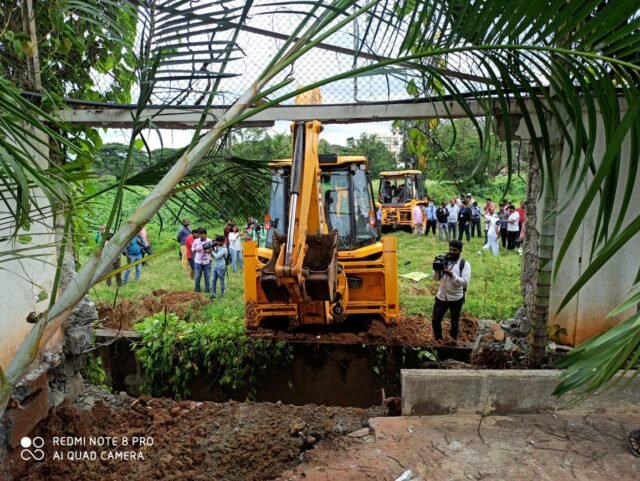 BBMP encroachmnet removal at Mahadevapura