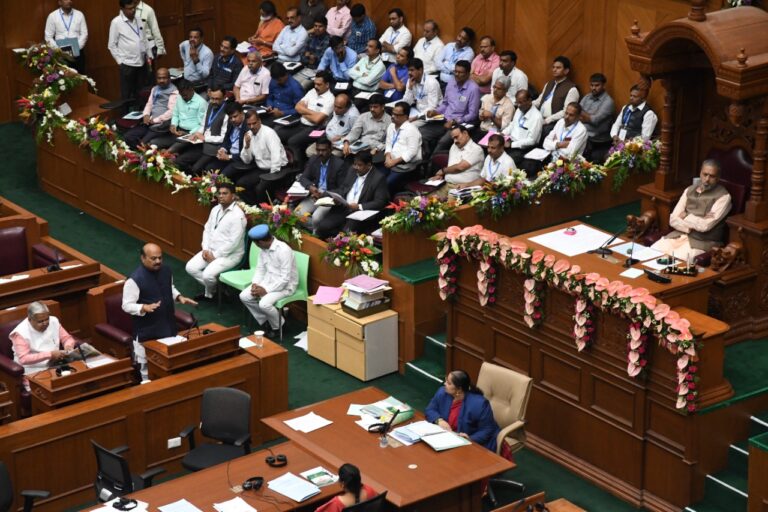 Karnataka legislature to pass resolution Not an inch of land will be given to Maharashtra Bommai