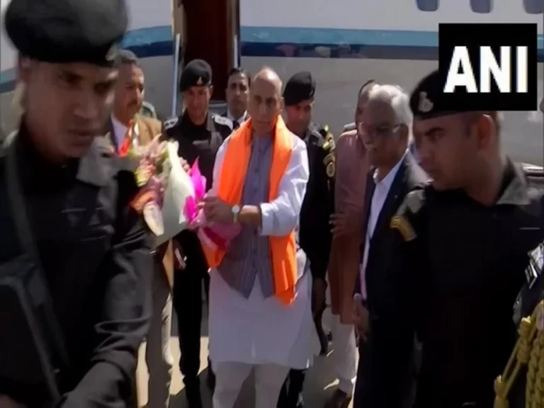 Defence Minister Rajnath Singh in Bengaluru (Photo/ANI). Image Credit: ANI