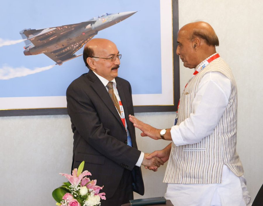 Defence Minister Rajnath Singh meeting the Security Advisor to Bangladesh PM, Maj Gen Tarique Ahmed Siddique in Bengaluru.