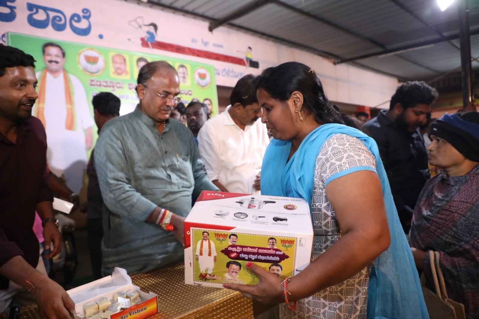 Pressure cookers, digital clocks… freebies galore in poll-bound Karnataka Arvind Limbavali