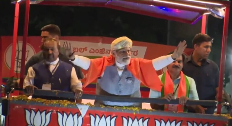 PM Modi holds roadshow in Mysuru