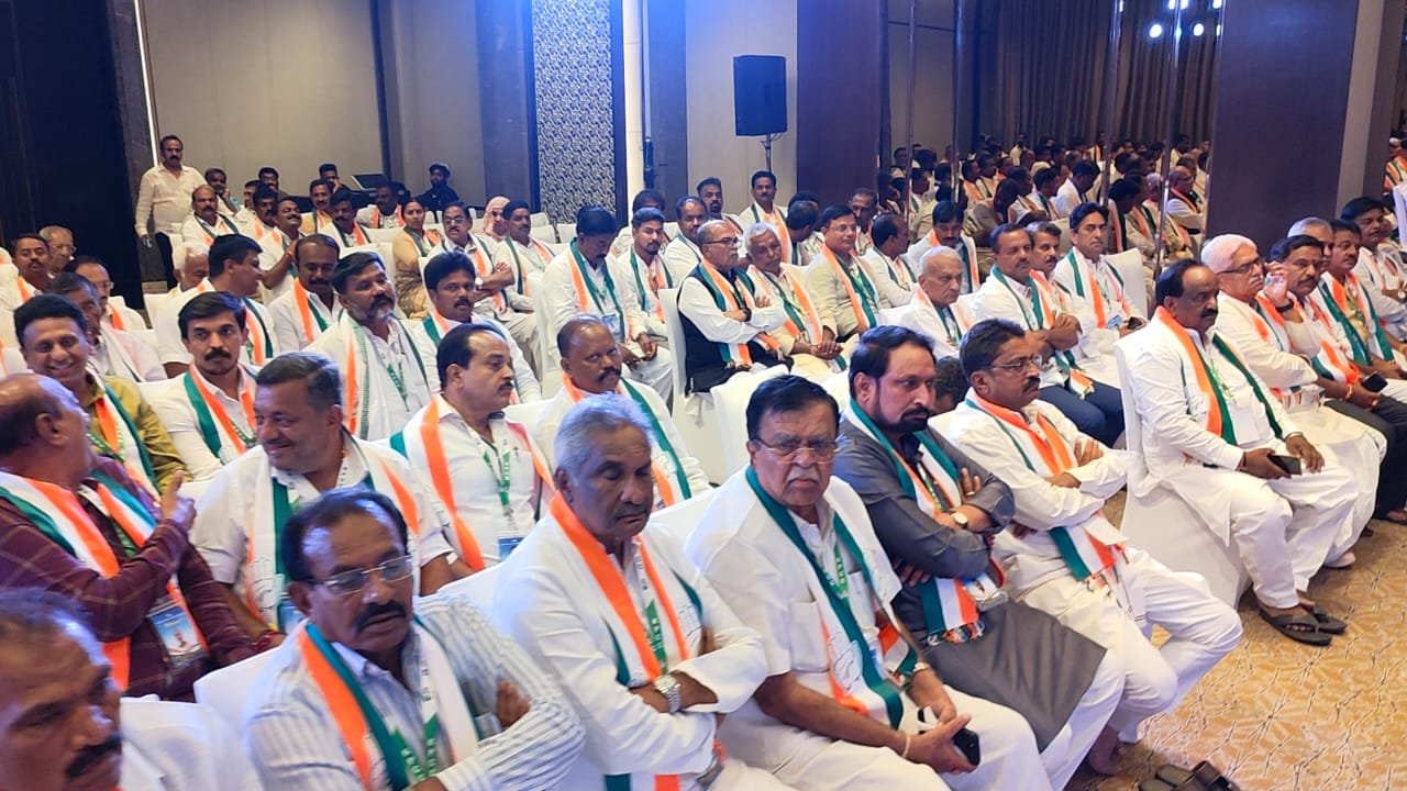 Newly elected Cong MLAs authorise party chief Kharge to pick Karnataka CM 4 Karnataka Congress CLP Meeting at Shangrila Hotel