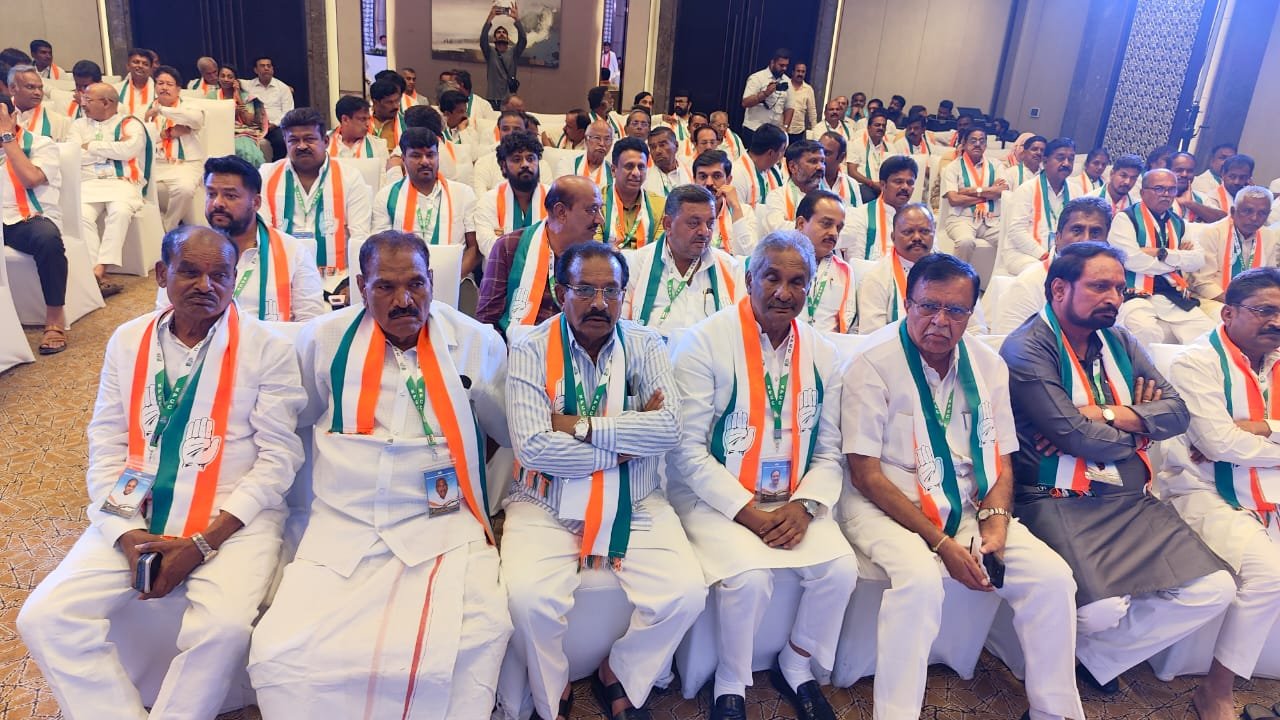 Newly elected Cong MLAs authorise party chief Kharge to pick Karnataka CM 5 Karnataka Congress CLP Meeting at Shangrila Hotel