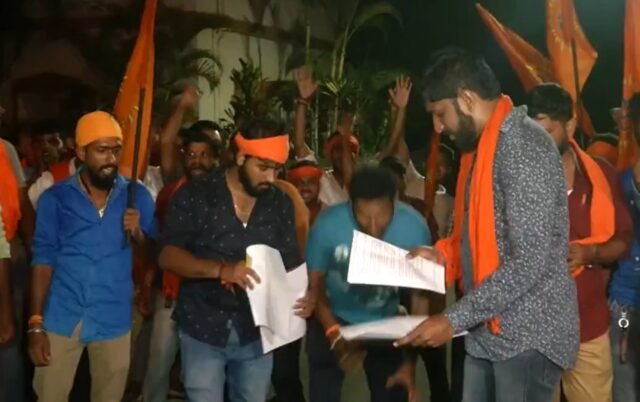 Bajrang Dal stages protest against Congress manifesto to ban organisation