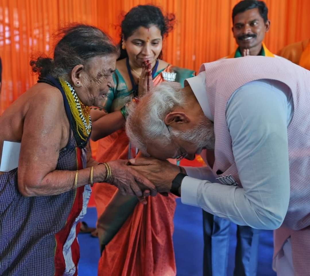 "Halakki Vokkaliga tribe felt proud…": Padma awardees after meeting PM Modi in Karnataka