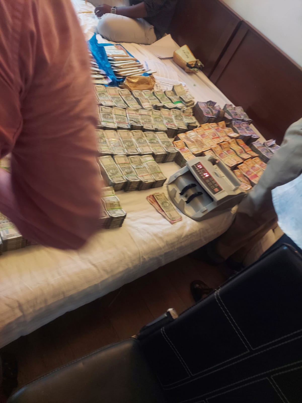 Over Rs 4.5 cr unaccounted cash seized in poll-bound Karnataka