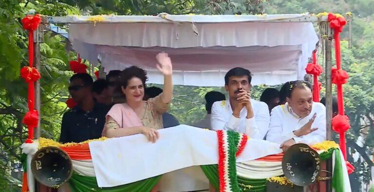 Priyanka Gandhi Vadra holds roadshow in Bengaluru
