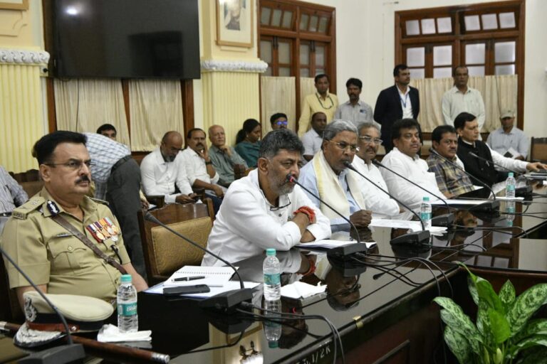 Siddaramaiah asks police to take strict action against inflammatory social media posts