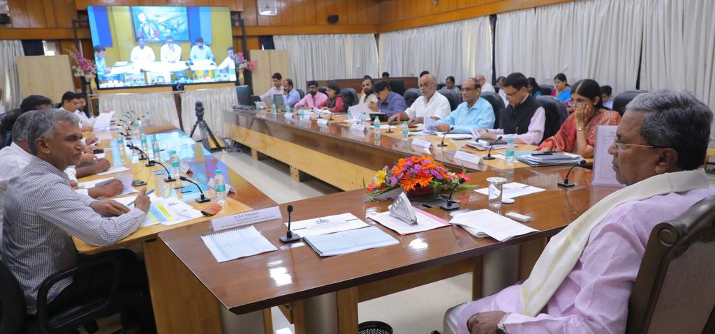 Karnataka Chief Minister orders inquiry into deaths due to drinking contaminated water