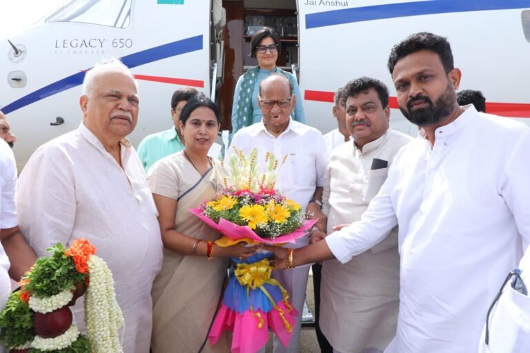 Sharad Pawar reaches Bengaluru to take part in opposition meeting