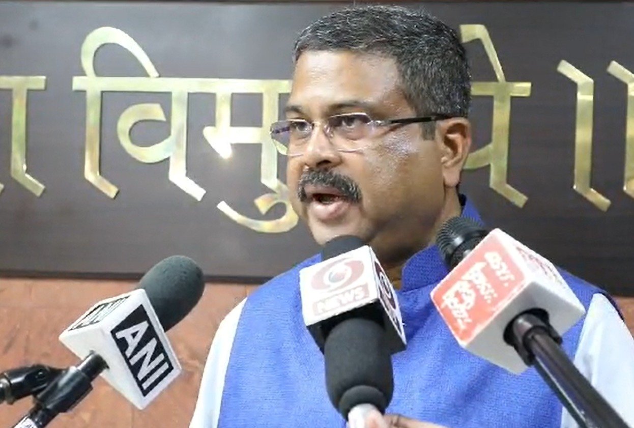 Pradhan raises serious concerns over Karnataka Govt’s decision to scrap NEP