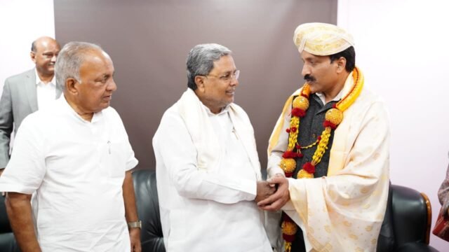 CM Siddaramaiah felicitates Isro chief Somanath on Chandrayaan-3’s success