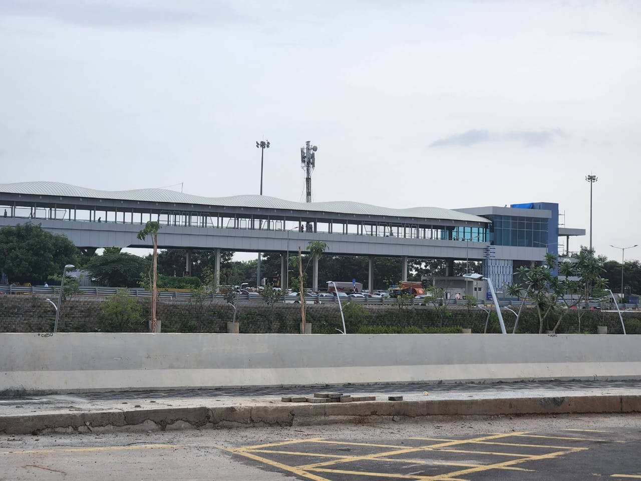 New elevated walkway for passengers opened at KIA