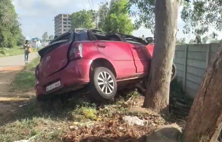 Bengaluru | Five law students hurt after car collided with Tree