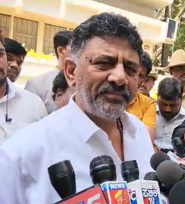 DK Shivakumar Questions BJP & JD(S) Leaders' IT Department-like Behavior