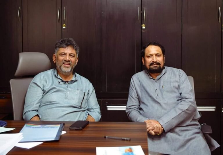 I will not join BJP says Laxman Savadi