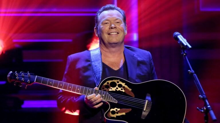 UB40’s legendary singer Ali Cambell to perform in Delhi on Feb 16