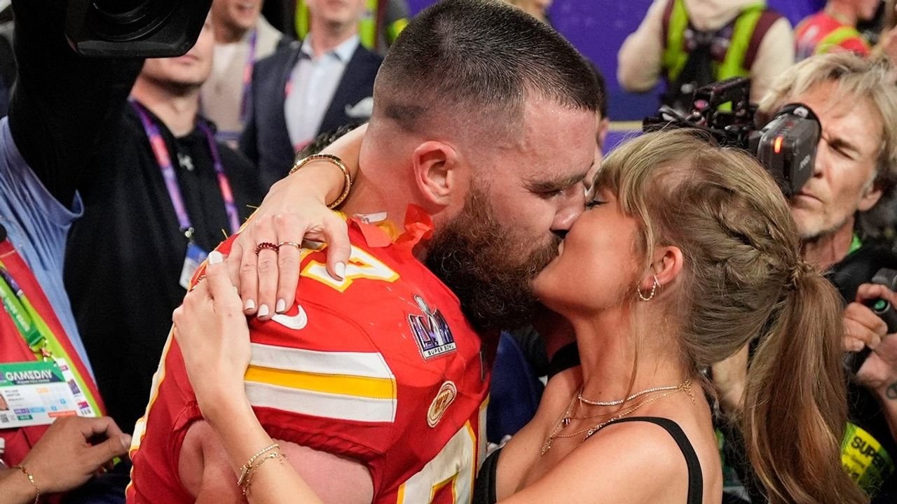 Taylor Swift-NFL conspiracy theories are the result of two sets of hardcore fans colliding