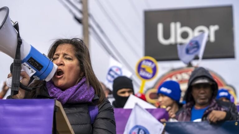 Thousands of US Uber and Lyft drivers plan Valentine’s Day strikes