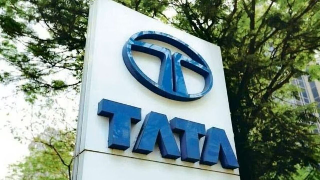 Share market trade firm; Tata Motors jumps nearly 8%