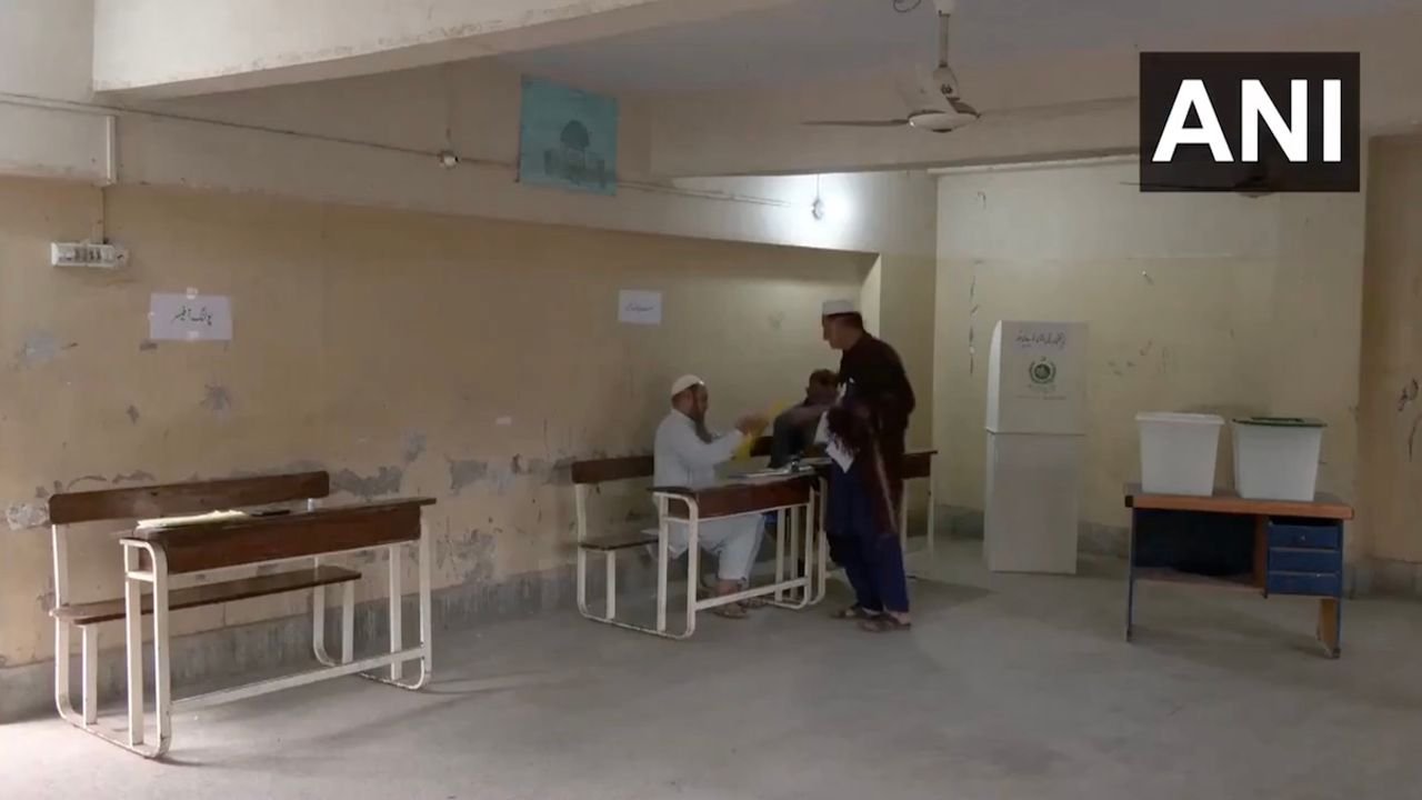 Voting begins in Pakistan; Nawaz set to win with backing from military