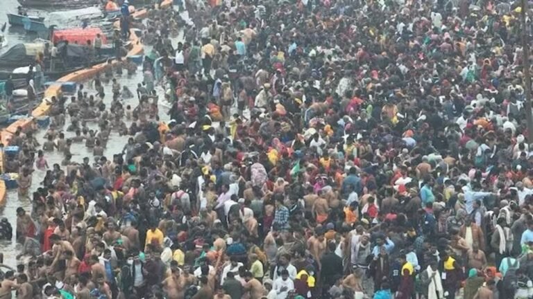 About 42.9 lakh take dip in Ganga, Sangam on Basant Panchami
