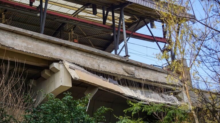 DMRC announces Rs 25 L compensation for family of deceased in Gokulpuri incident