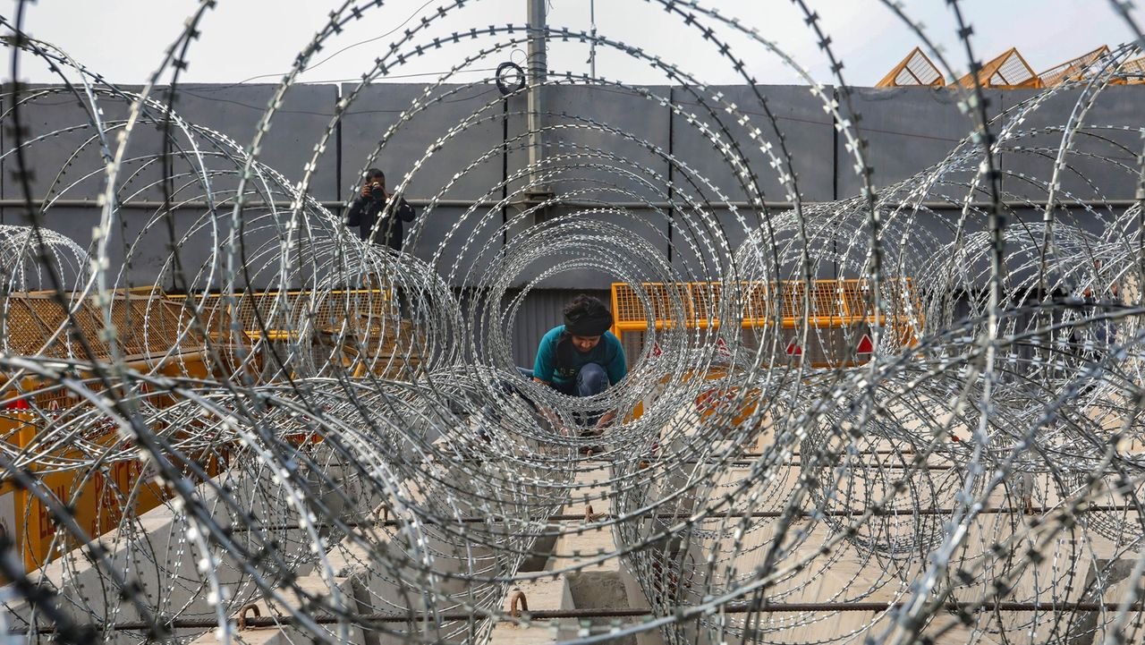 Huge security deployment, multi-layered barricading at borders to stop farmers’ ‘Delhi Chalo’ march