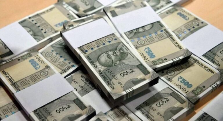 Rupee rises 8 paise to 82.99 against US dollar in early trade