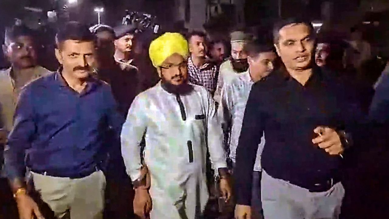 Salman Azhari arrested for hate speech sent to one day police custody