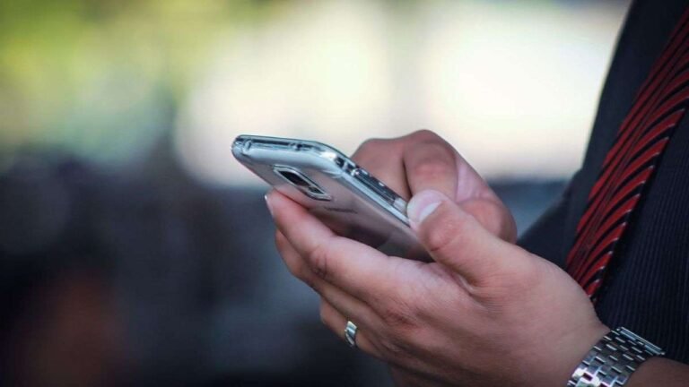No govt instructions to block internet during polls, says Pakistan Telecom Authority