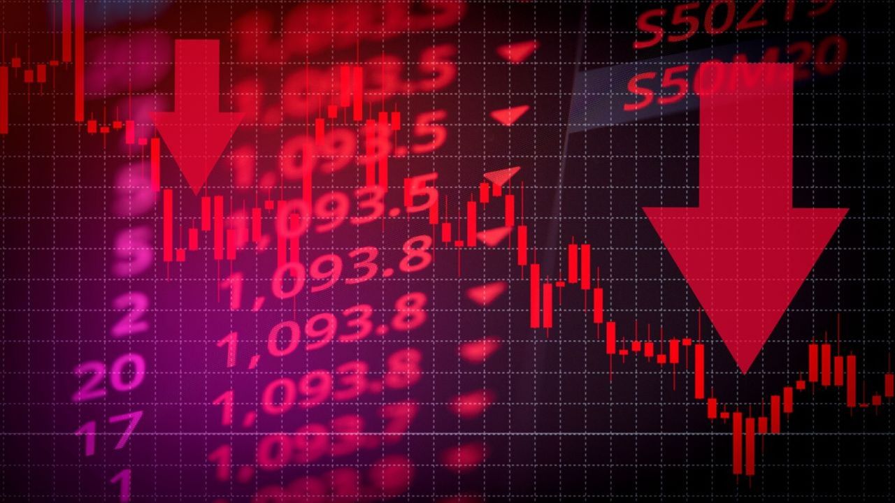 Markets fall after a day’s breather on weak global market trends, foreign fund outflows