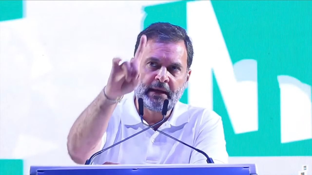 Modi cannot win the Lok Sabha elections without EVMs: Rahul Gandhi
