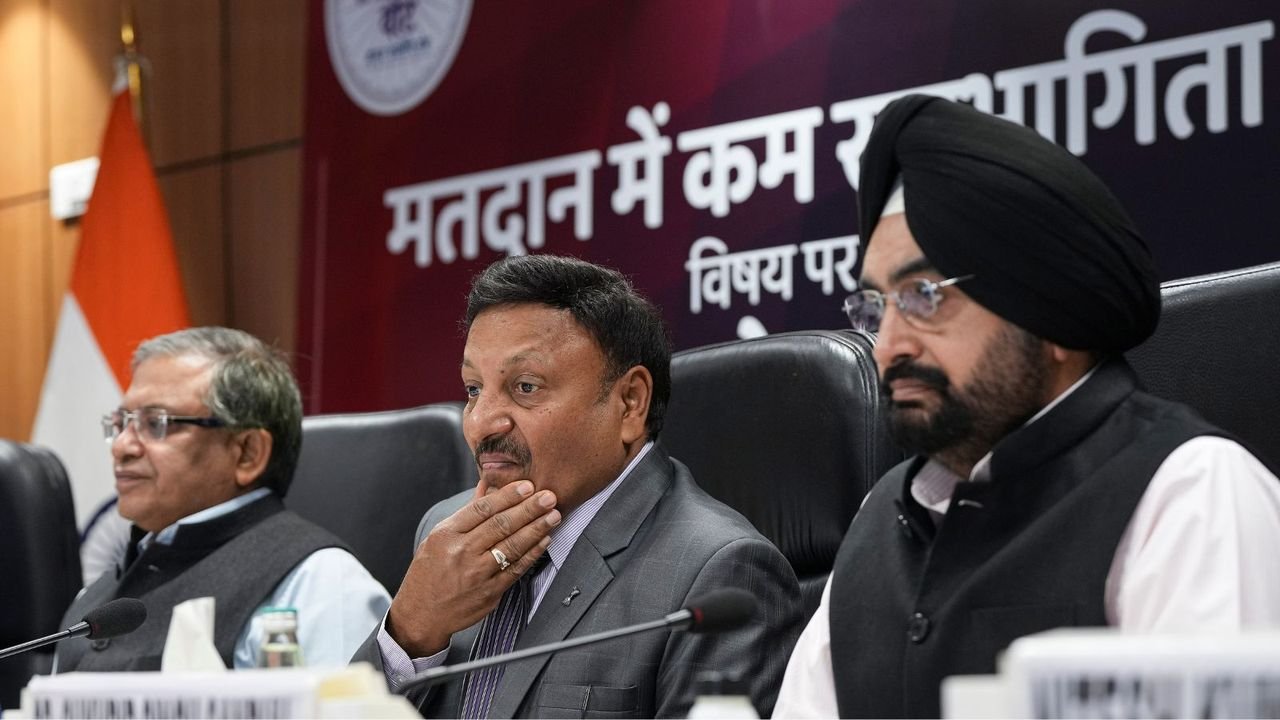 Launch campaign to increase voter turnout in LS seats with low percentage: EC tells Bihar officials