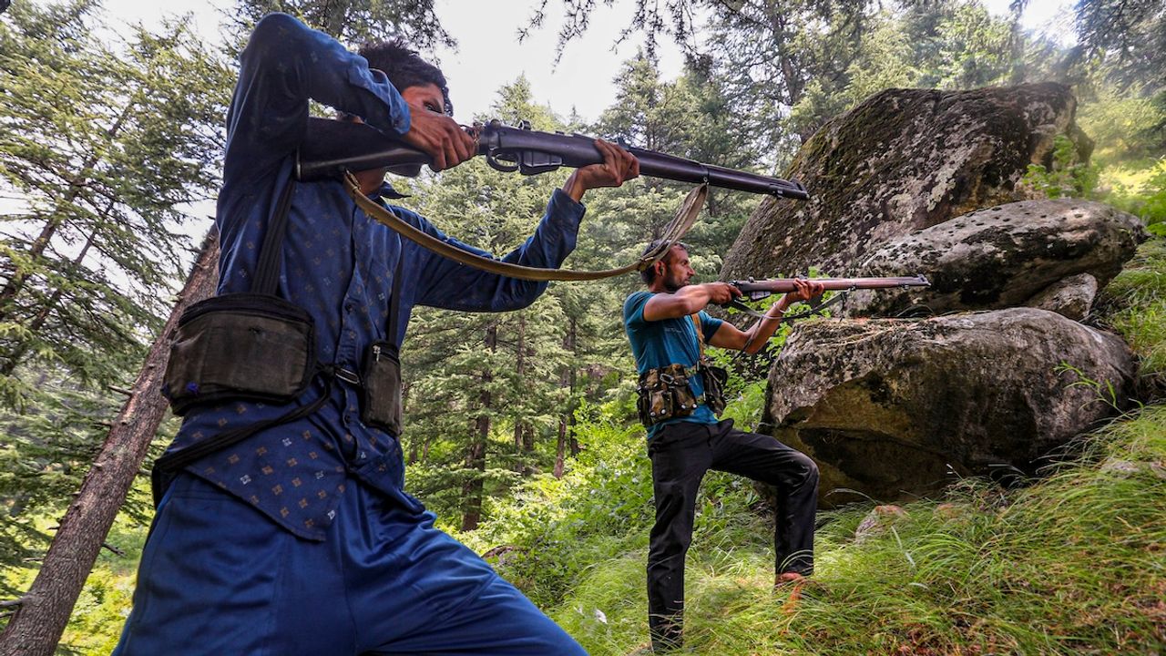 Indian security forces corner 10 Pakistani terrorists in Doda of J&K