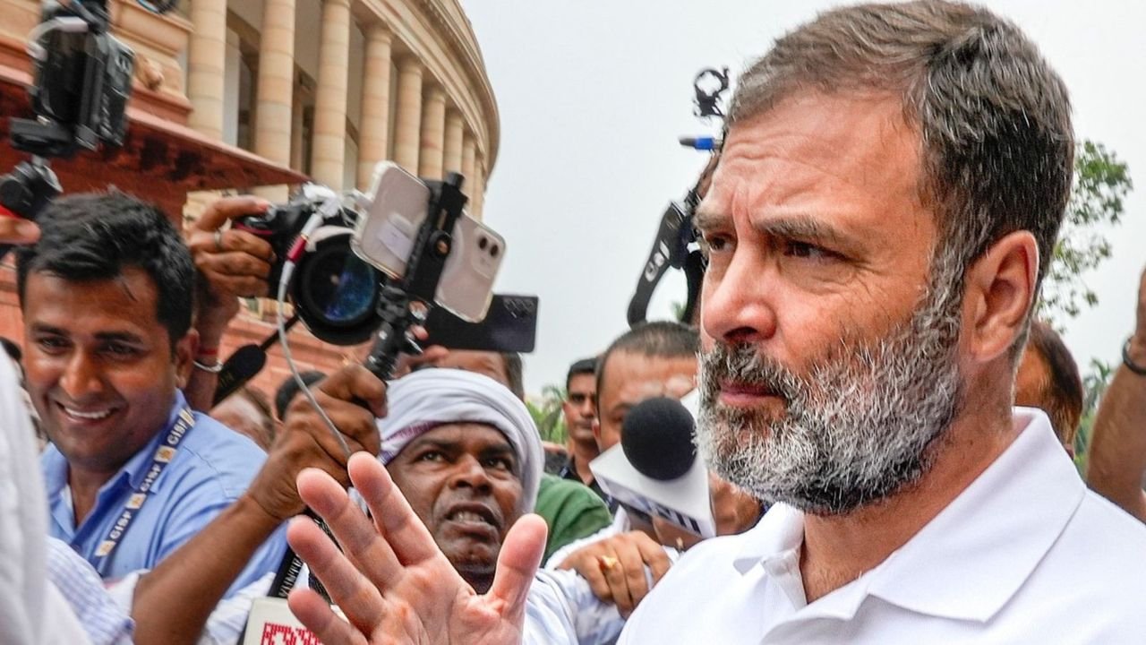 We will put pressure on govt to get legal guarantee for MSP: Rahul after meeting farmers