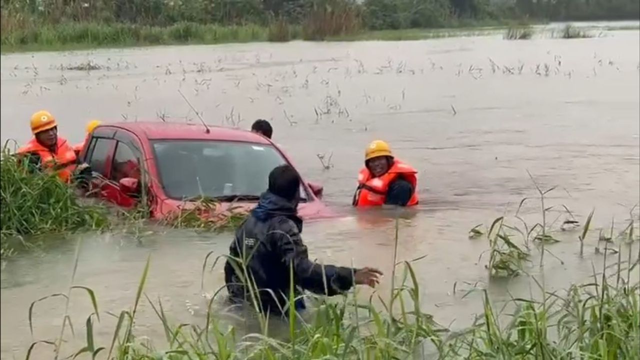 Rains continue to lash Udupi, low-lying areas inundated